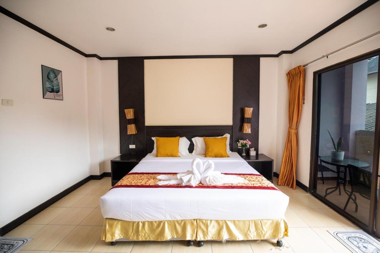 Lily Holiday 百合假日 Patong Extérieur photo