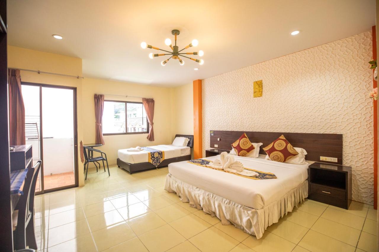 Lily Holiday 百合假日 Patong Extérieur photo